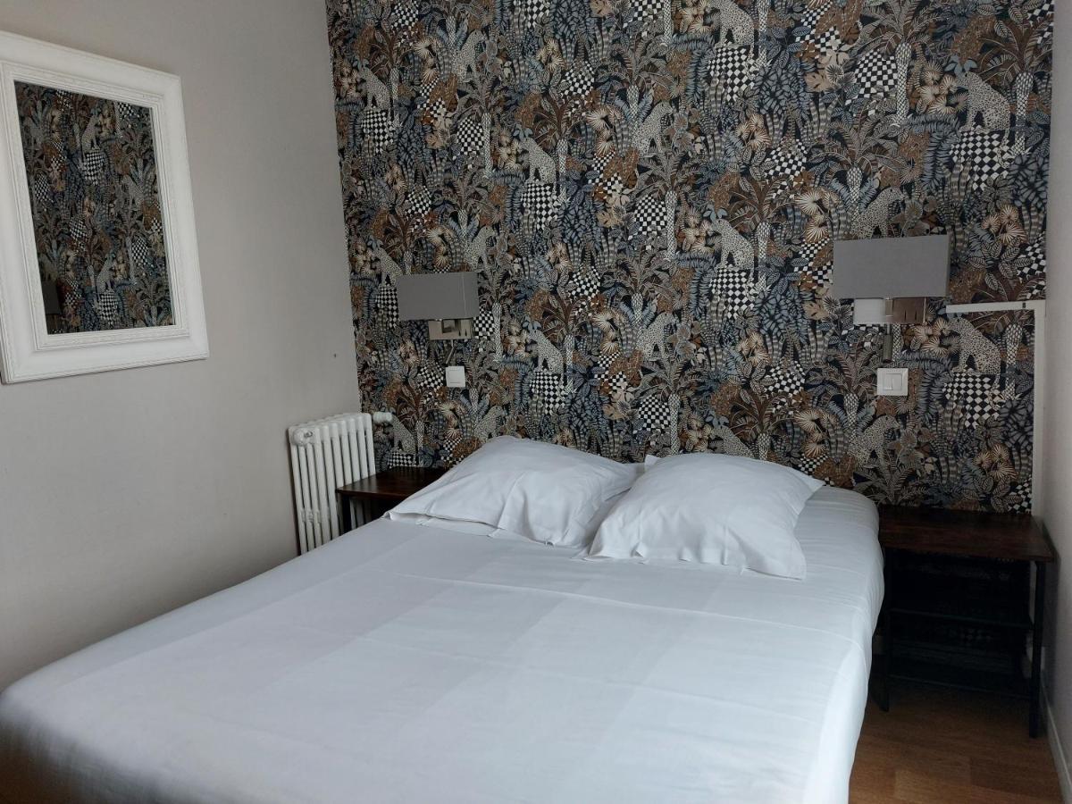Hotel Le Royalty Angers Esterno foto