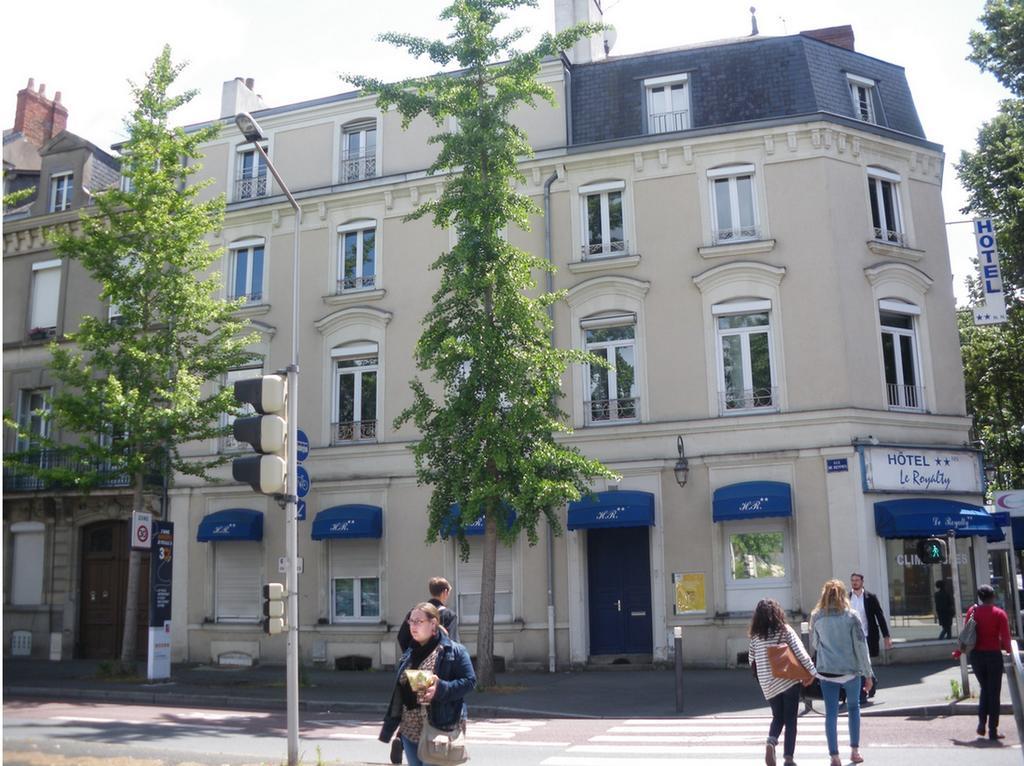 Hotel Le Royalty Angers Esterno foto
